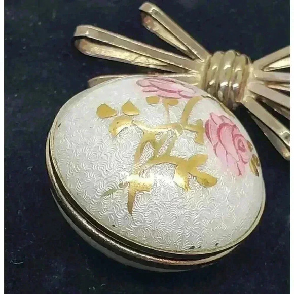 Vintage Brooch Double Locket Guilloche Roses NOS Ball & Ribbon Bow 12k Gold GE - Picture 6 of 10